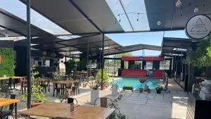 Foto de Patio Bulnes Restobar